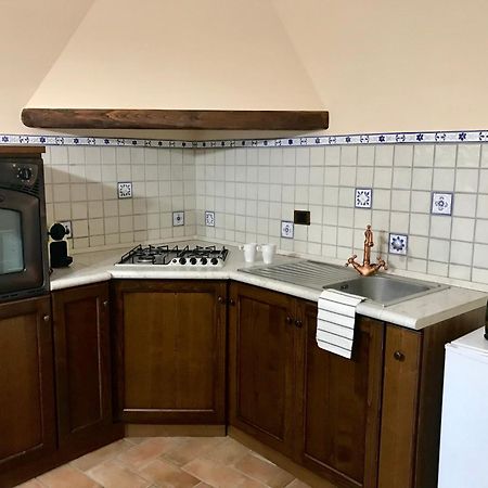 Casa Vacanze La Piazzetta Del Castello Montecalvello 외부 사진